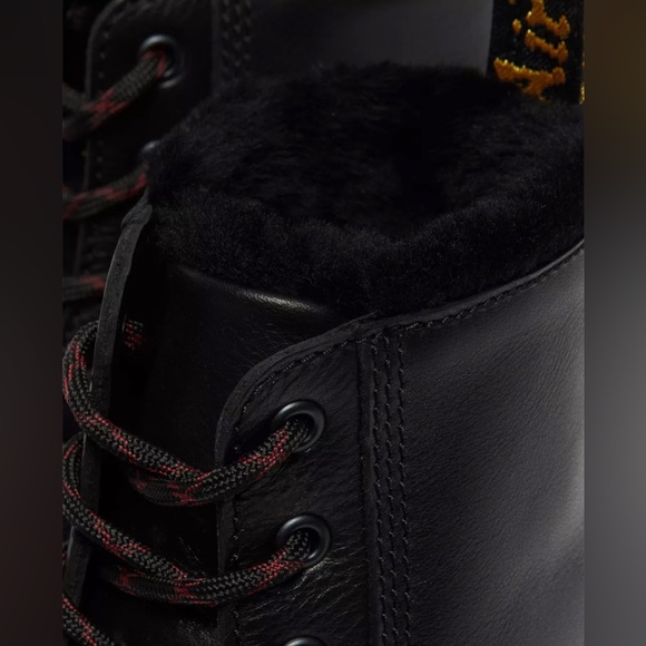 NEW Dr.Martens Shearling Lined Leather Ankle Boots Made in England NO BOX - Picture 6 of 15
